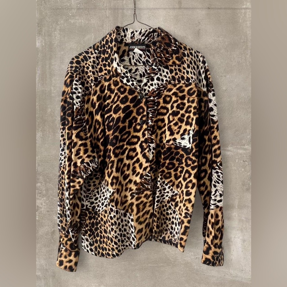 John Roberts Leopard Print 2 Piece Set Skirt & Button Up Top Matching Set - Picture 2 of 2